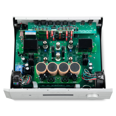 bat_vk_80_preamplifier_silver_05_inside